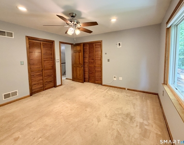 22 Hyde Park Drive - Photo Thumbnail 33