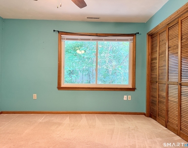 22 Hyde Park Drive - Photo Thumbnail 35