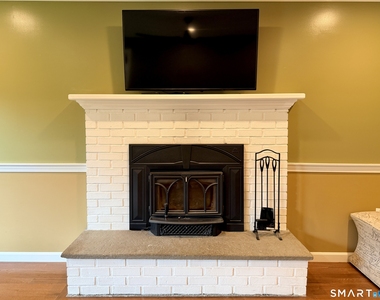 22 Hyde Park Drive - Photo Thumbnail 19