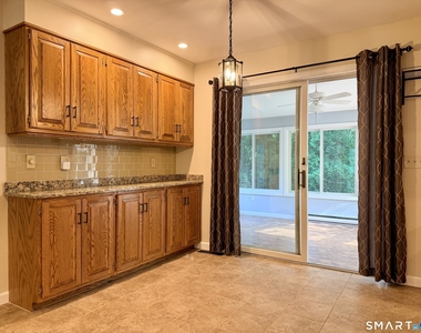 22 Hyde Park Drive - Photo Thumbnail 14
