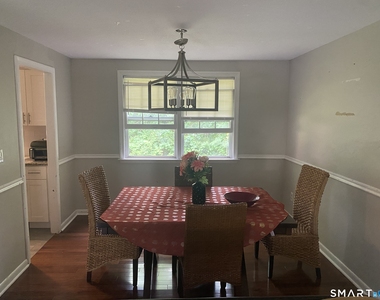 5 Blue Orchard Drive - Photo Thumbnail 3