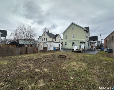 12 Woodland Street - Photo Thumbnail 17
