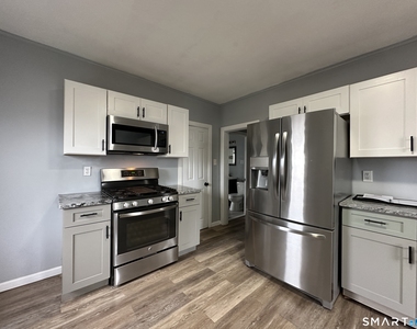 12 Woodland Street - Photo Thumbnail 12