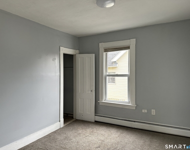 12 Woodland Street - Photo Thumbnail 3