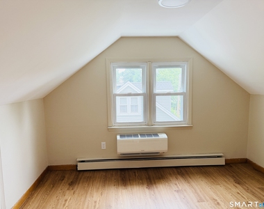 18 Dawn Street - Photo Thumbnail 10
