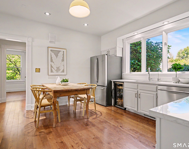 462 Riverside Avenue - Photo Thumbnail 8