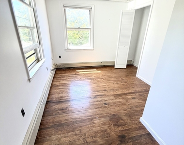 460 Stonybrook Road - Photo Thumbnail 3