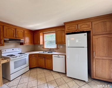138 Hampden Road - Photo Thumbnail 12