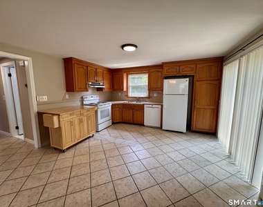 138 Hampden Road - Photo Thumbnail 8