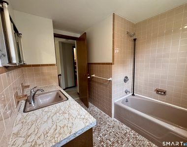 138 Hampden Road - Photo Thumbnail 26