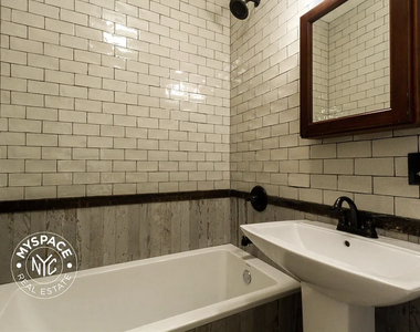 212 Starr Street - Photo Thumbnail 7