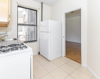 244 Roebling Street - Photo Thumbnail 1