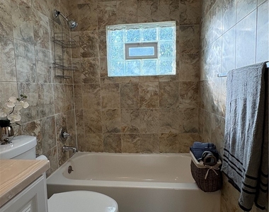314 Fort Couch Rd - Photo Thumbnail 9