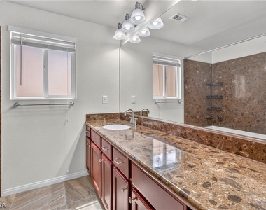 5226 Tartan Hill Avenue - Photo Thumbnail 22