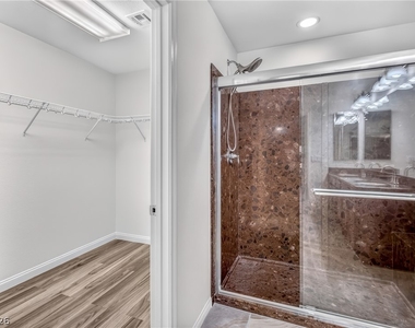 5226 Tartan Hill Avenue - Photo Thumbnail 15