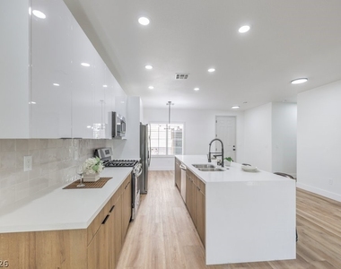 2183 Cumberland Hill Drive - Photo Thumbnail 14