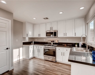 8645 Palomino Ranch Street - Photo Thumbnail 8