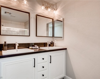 8645 Palomino Ranch Street - Photo Thumbnail 14