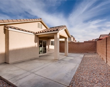 8645 Palomino Ranch Street - Photo Thumbnail 25