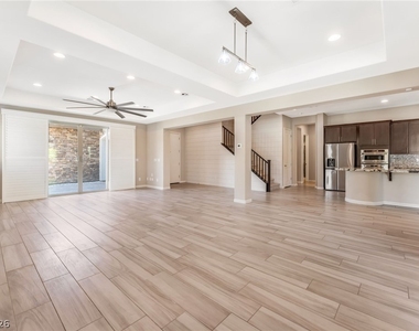 11837 Bragno Court - Photo Thumbnail 4