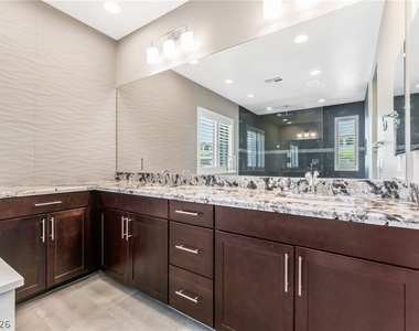 11837 Bragno Court - Photo Thumbnail 13