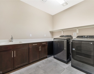 11837 Bragno Court - Photo Thumbnail 17