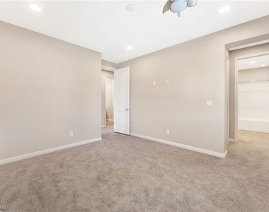 11837 Bragno Court - Photo Thumbnail 18