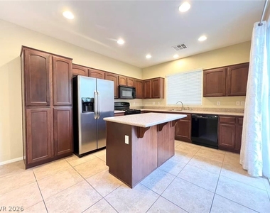 9868 Black Mulberry - Photo Thumbnail 6