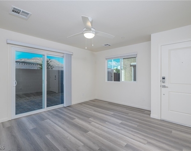 6849 Prairie Pearl Street - Photo Thumbnail 3