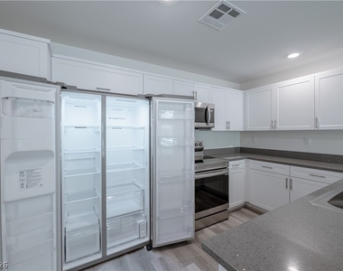 6849 Prairie Pearl Street - Photo Thumbnail 7