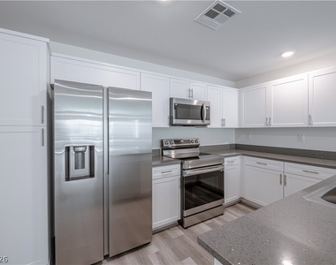 6849 Prairie Pearl Street - Photo Thumbnail 4