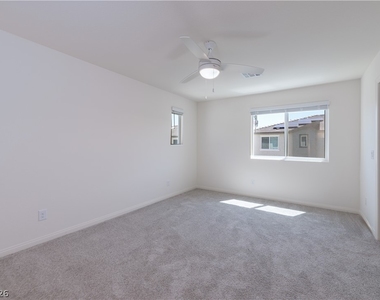6849 Prairie Pearl Street - Photo Thumbnail 12
