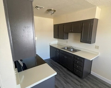 2521 Bassler Street - Photo Thumbnail 2