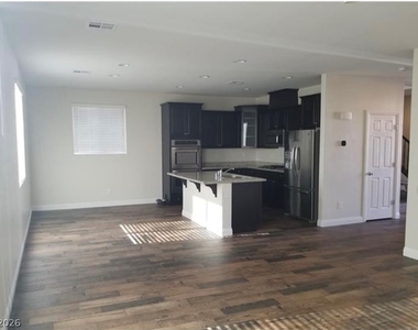 33 Morrestown Avenue - Photo Thumbnail 8