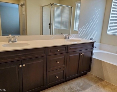 33 Morrestown Avenue - Photo Thumbnail 20