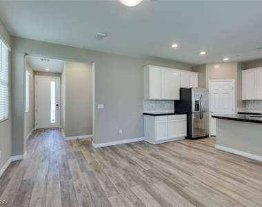 3216 Azalea Ridge Court - Photo Thumbnail 6