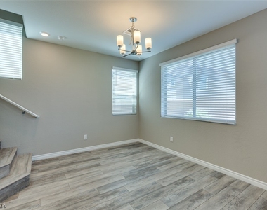 3216 Azalea Ridge Court - Photo Thumbnail 10