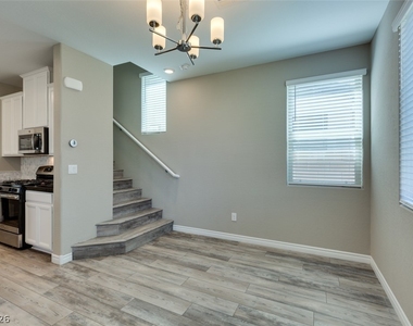 3216 Azalea Ridge Court - Photo Thumbnail 11