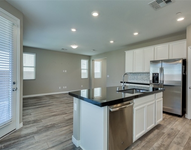 3216 Azalea Ridge Court - Photo Thumbnail 14