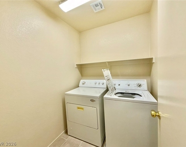 11225 Sandrone Avenue - Photo Thumbnail 14