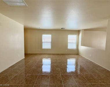11225 Sandrone Avenue - Photo Thumbnail 2