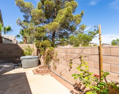 5928 Attavilla Drive - Photo Thumbnail 6