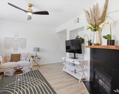 10231 Deerfield Beach Avenue - Photo Thumbnail 2