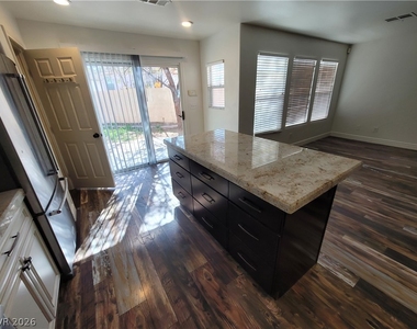 10799 Flame Vine Court - Photo Thumbnail 75