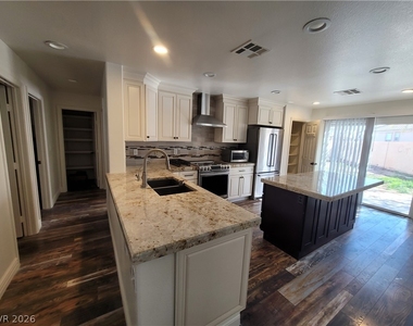 10799 Flame Vine Court - Photo Thumbnail 70