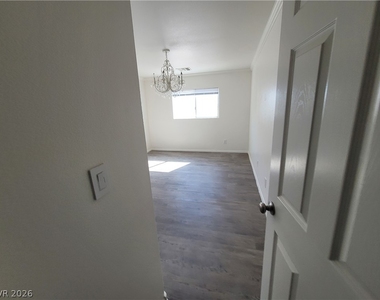 10799 Flame Vine Court - Photo Thumbnail 36