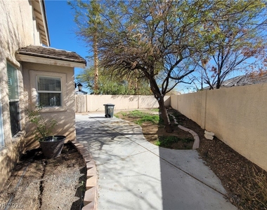 10799 Flame Vine Court - Photo Thumbnail 9