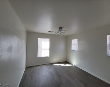 10799 Flame Vine Court - Photo Thumbnail 49