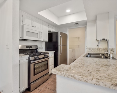 1908 Desert Falls Court - Photo Thumbnail 5