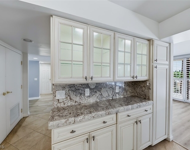 205 Harmon Avenue - Photo Thumbnail 10